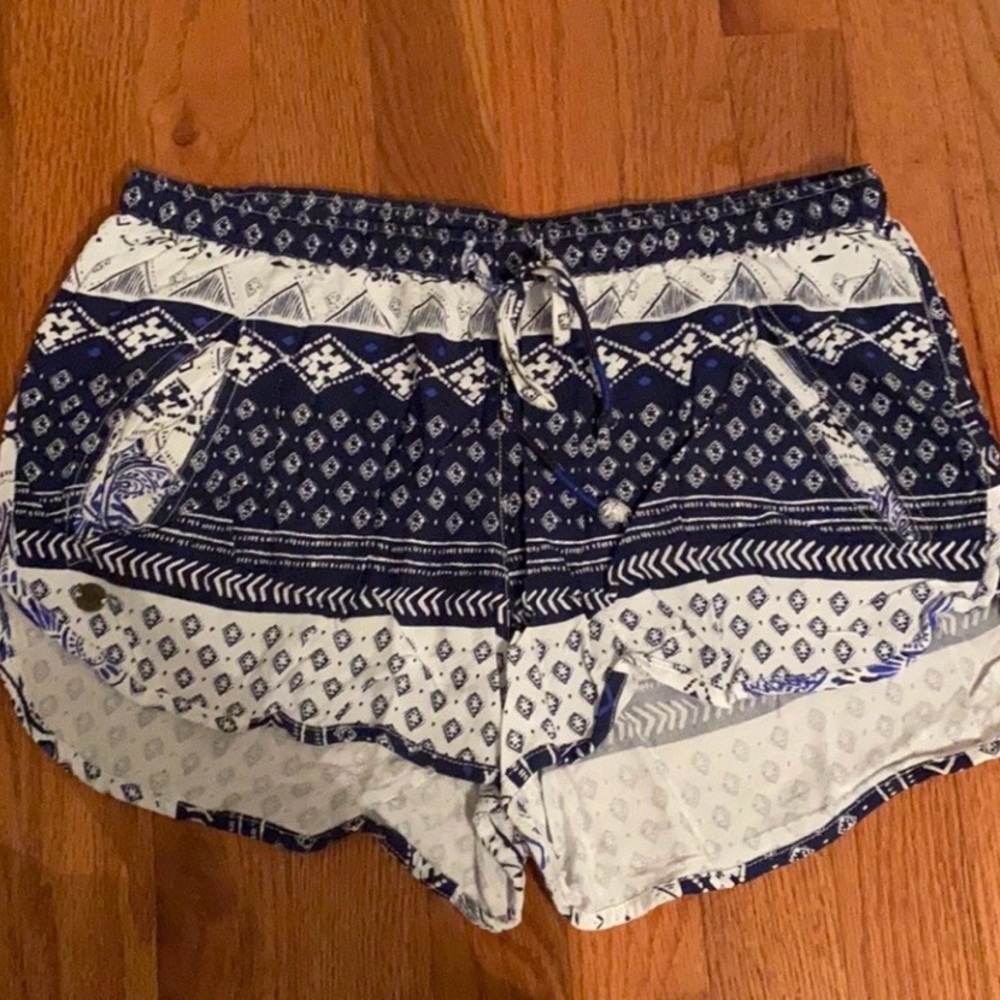 Roxy lightweight shorts